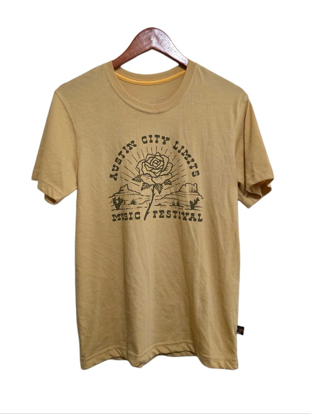Howler Brothers ACL 2022 Yellow Rose Tee Size XS